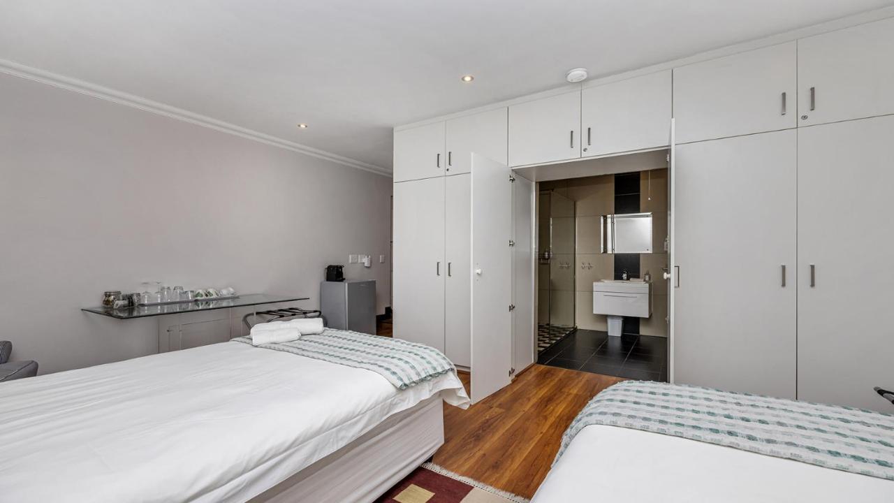 Anchor Bay Workation Hotel Cape Town Exterior photo